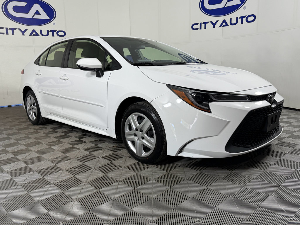 Used 2022 Toyota Corolla LE image 1