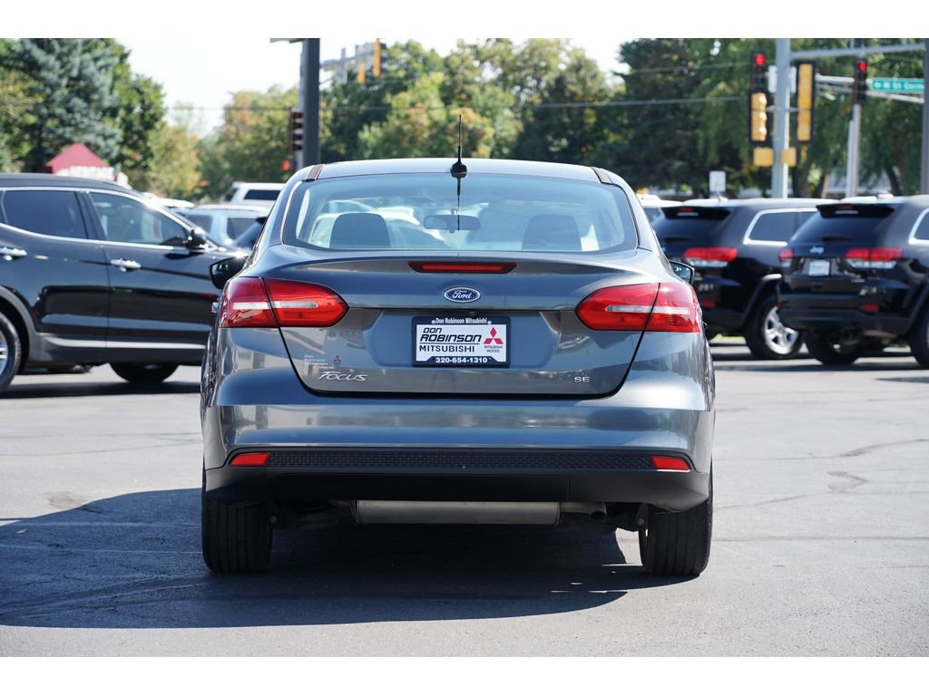 Used 2018 Ford Focus SE image 4