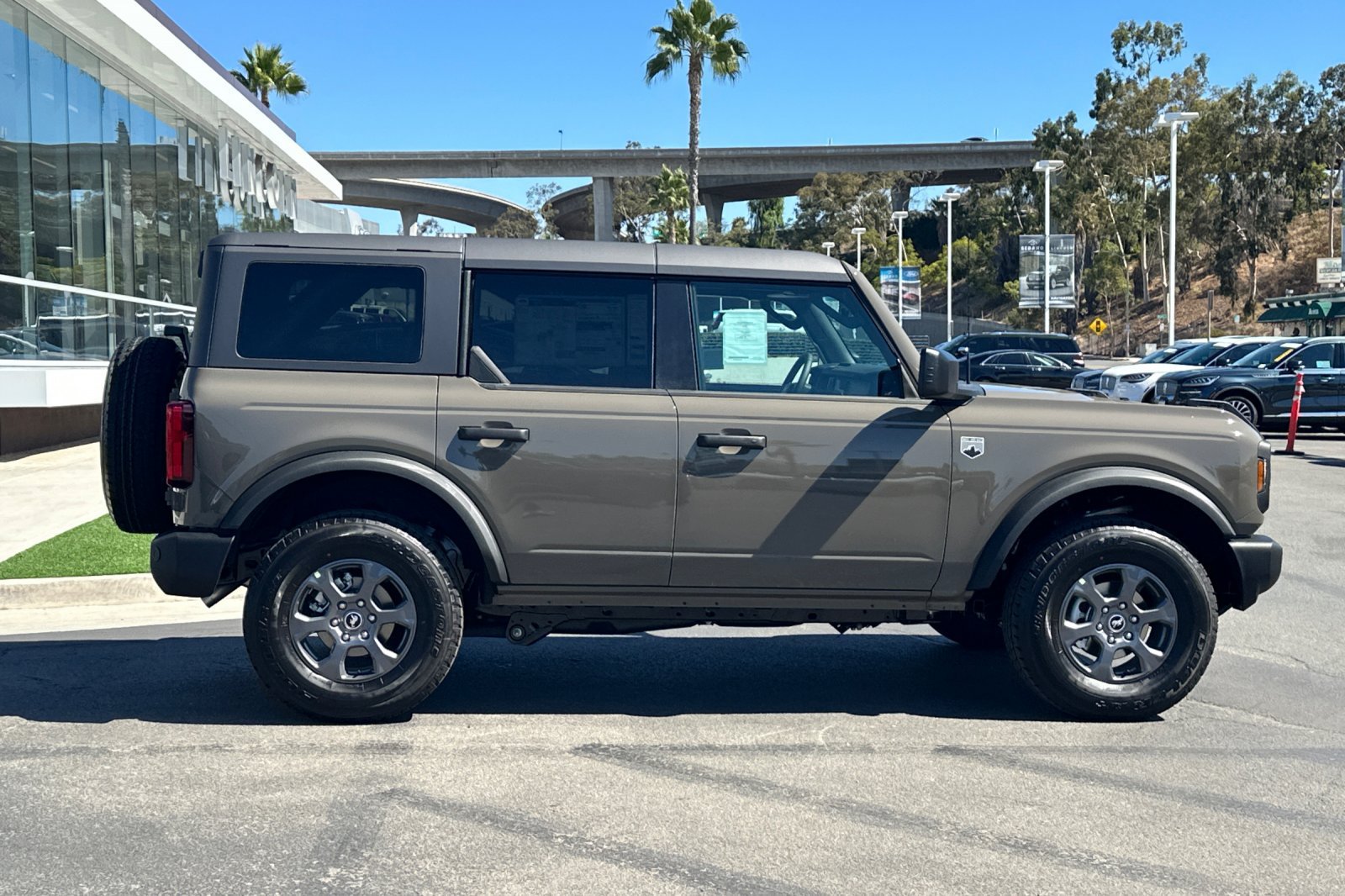 New 2026 Ford Bronco Big Bend AWD/4WD image 2