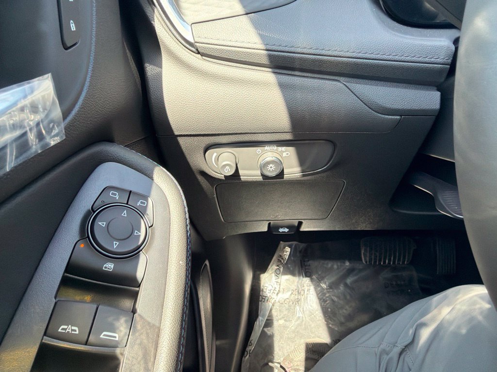 Used 2026 Buick Encore GX Sport Touring AWD/4WD image 37