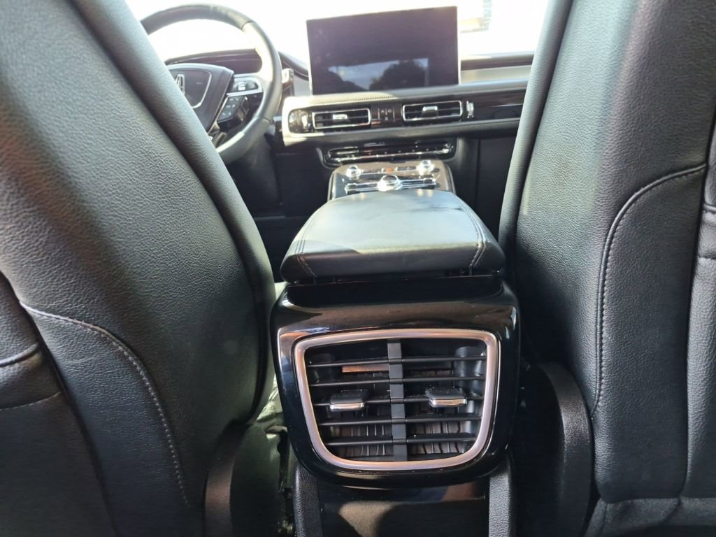 Certified 2023 Lincoln Nautilus FWD w/ Premium Package image 13