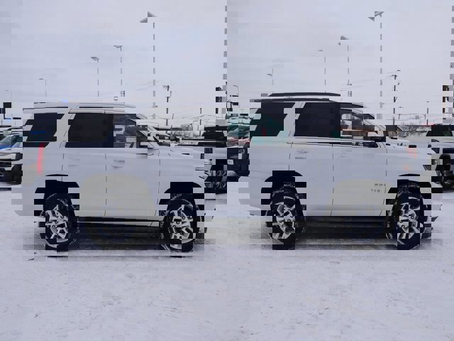 Used 2017 Chevrolet Tahoe LT image 2