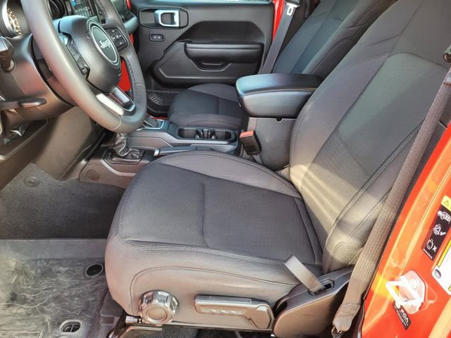 Used 2023 Jeep Gladiator Willys image 14