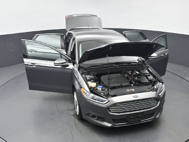 Used 2014 Ford Fusion SE w/ Equipment Group 202A FWD image 46