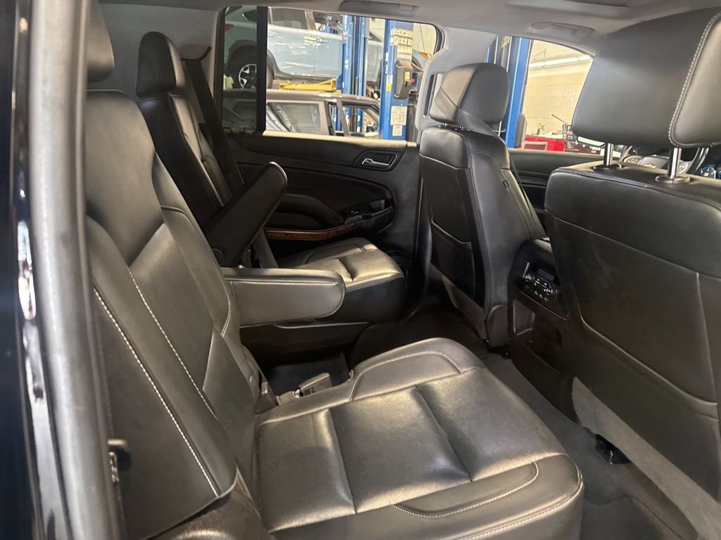 Used 2019 Chevrolet Suburban Premier image 5