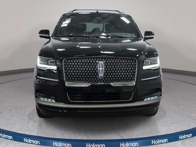Certified 2024 Lincoln Navigator Reserve AWD/4WD image 2