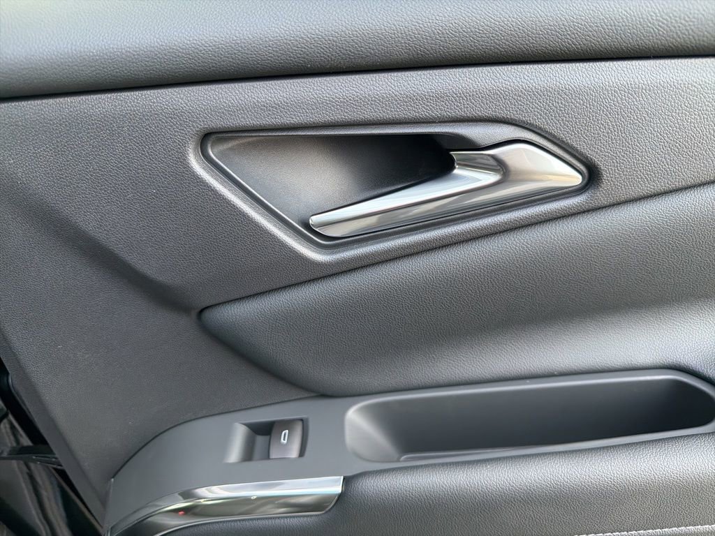 New 2026 Chevrolet Traverse LT w/ Midnight/Sport Edition image 40