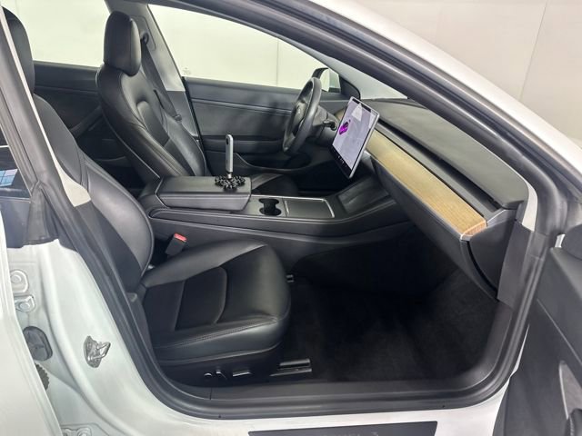 Used 2021 Tesla Model 3 Standard Range Plus image 27