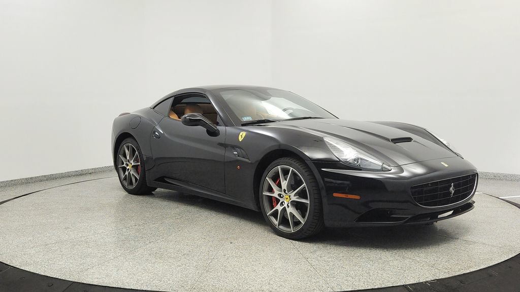Used 2012 Ferrari California RWD image 7