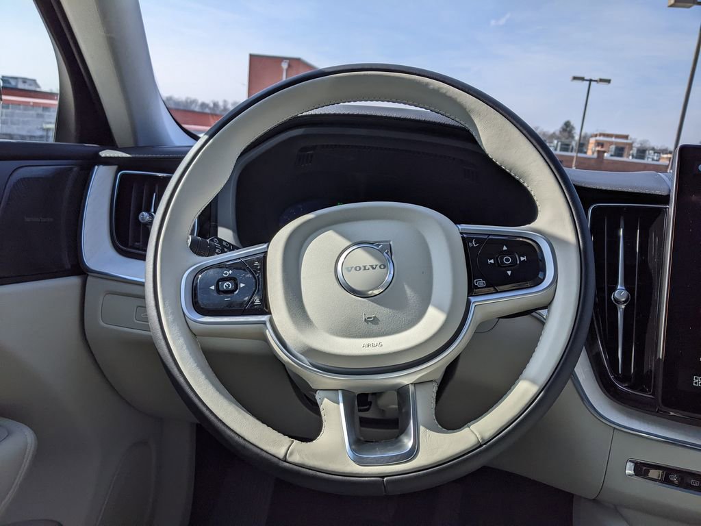 Certified 2026 Volvo XC60 B5 Ultra w/ Protection Package Premier image 14