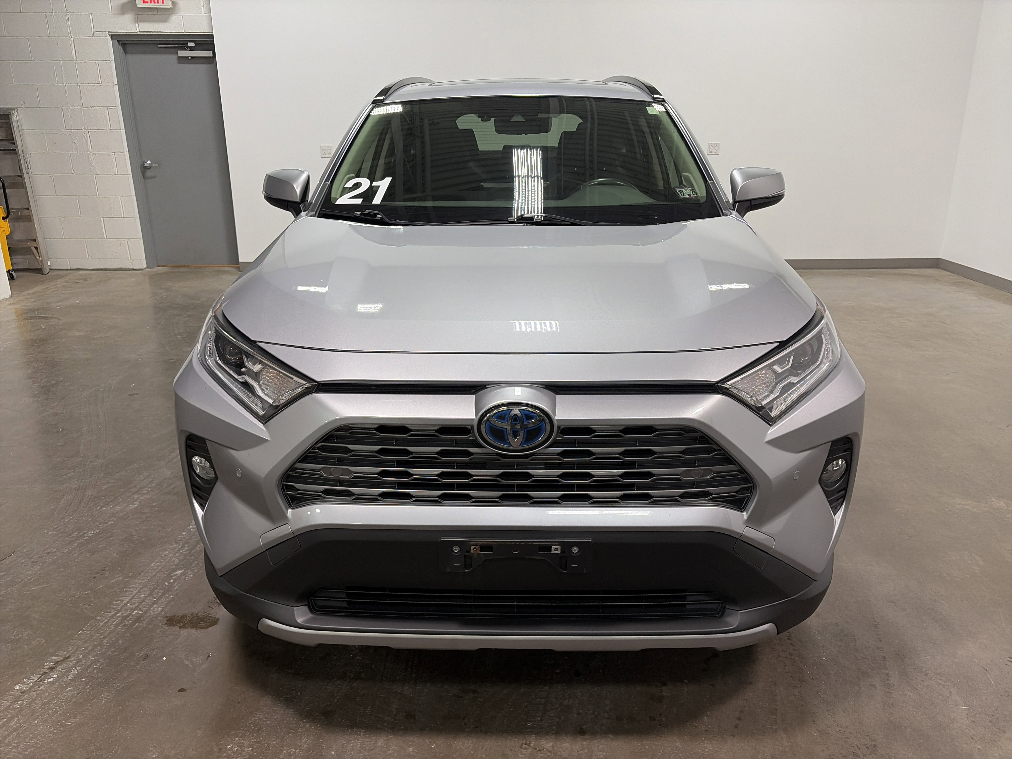 Used 2021 Toyota RAV4 Limited w/ Limited Grade Weather Package image 8