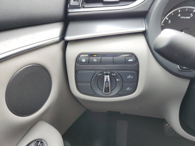 Used 2025 INFINITI QX50 Luxe image 38