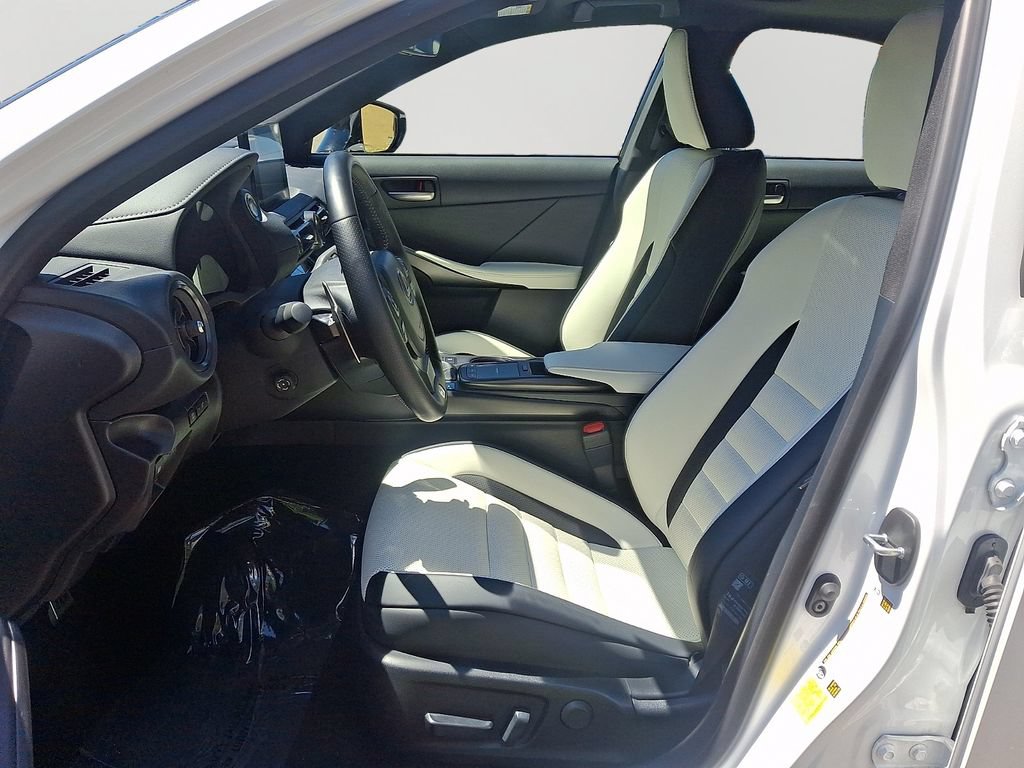 Used 2025 Lexus IS 350 F Sport AWD/4WD image 15