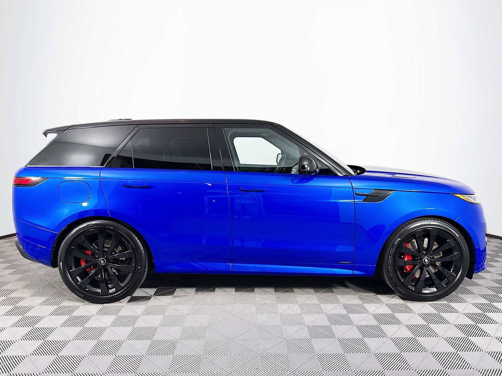 New 2025 Land Rover Range Rover Sport Autobiography image 4