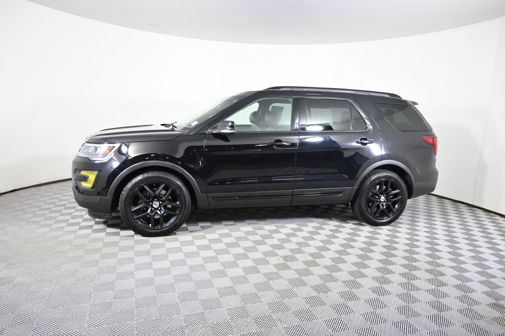 Used 2017 Ford Explorer Sport AWD/4WD image 2