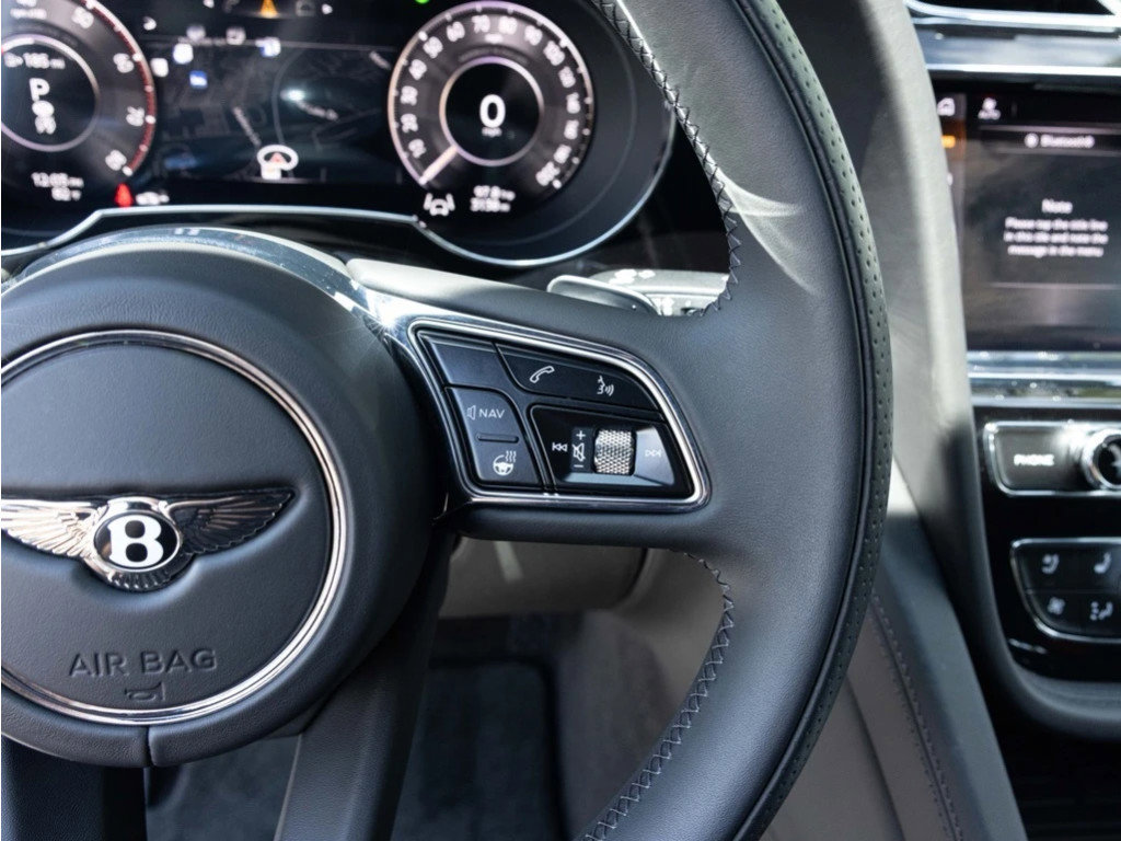 Certified 2024 Bentley Bentayga Extended Wheelbase image 28