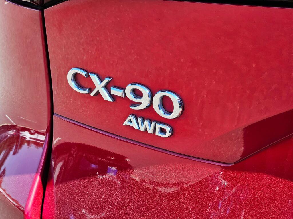 Certified 2024 MAZDA CX-90 Plug-In Hybrid w/ Premium Plus AWD/4WD image 9