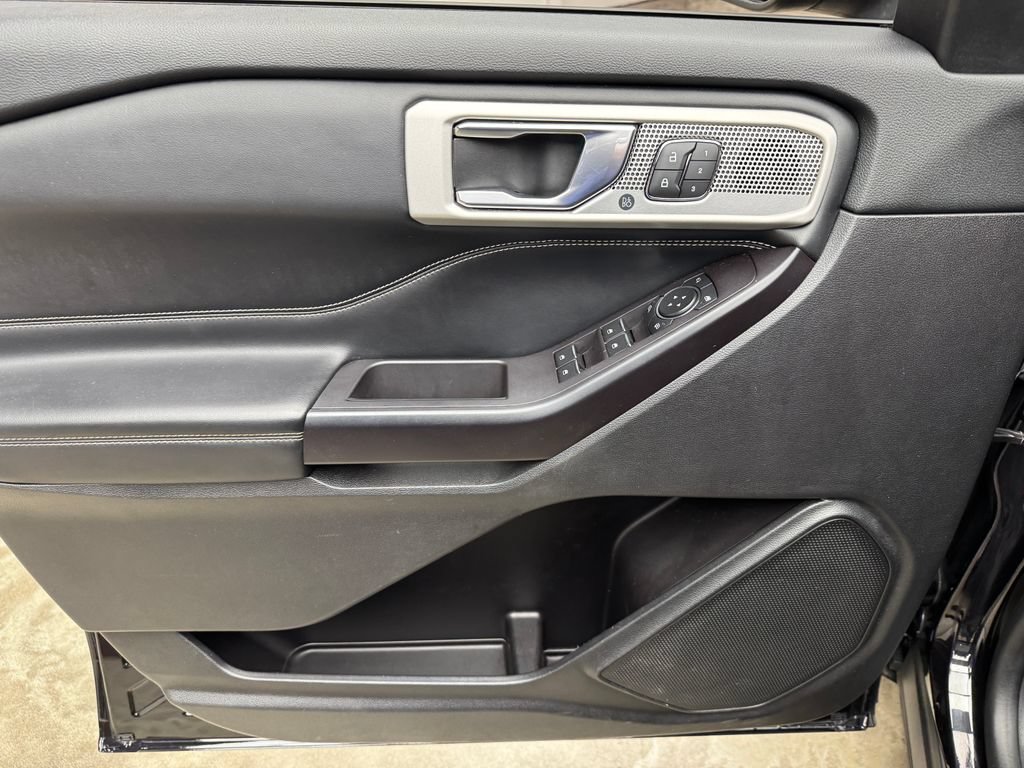 Used 2020 Ford Explorer ST AWD/4WD image 10
