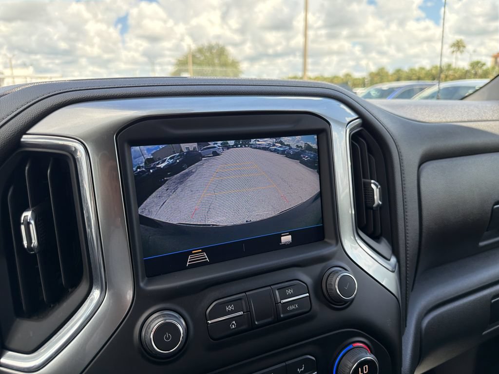 Used 2022 Chevrolet Silverado 1500 LT AWD/4WD image 24