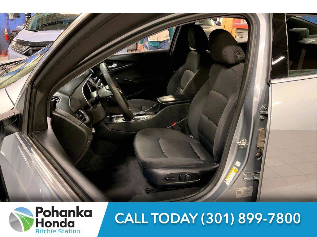 Used 2023 Chevrolet Malibu LT image 18