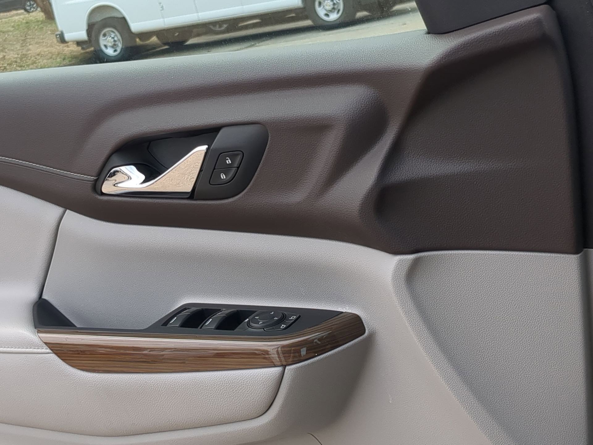 Used 2022 GMC Acadia SLE w/ Driver Convenience Package image 13