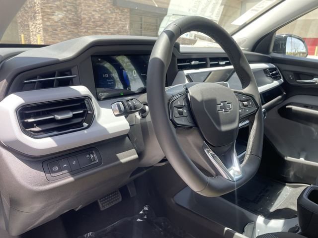 New 2027 Chevrolet Bolt LT w/ Comfort Package FWD image 10