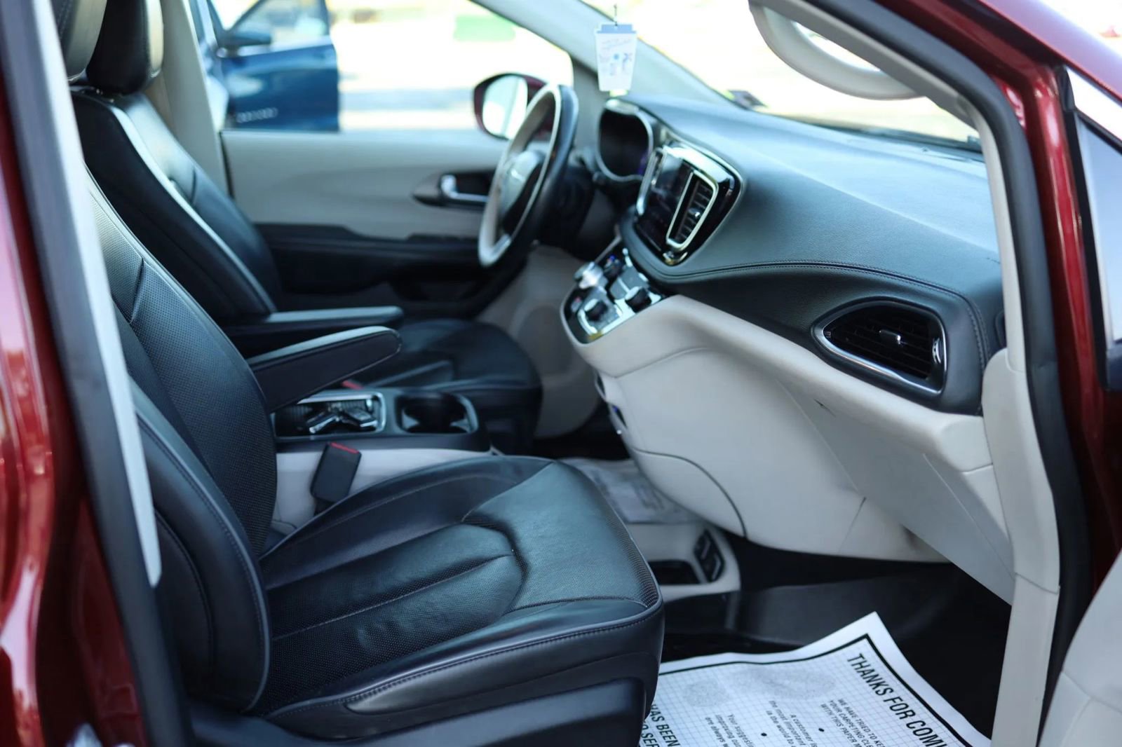 Used 2019 Chrysler Pacifica Limited FWD image 49