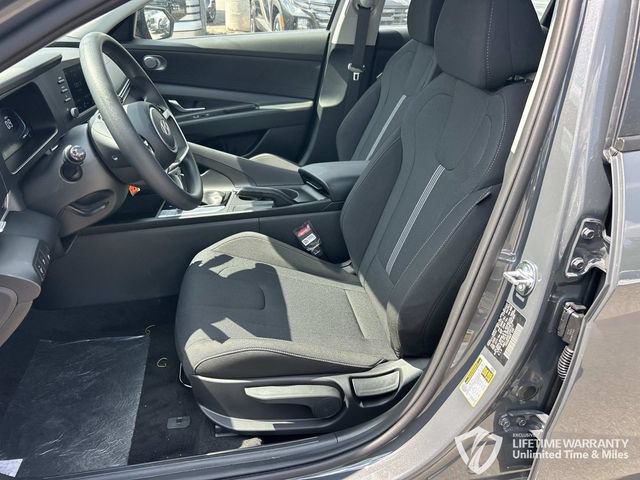 New 2026 Hyundai Elantra SE FWD image 25