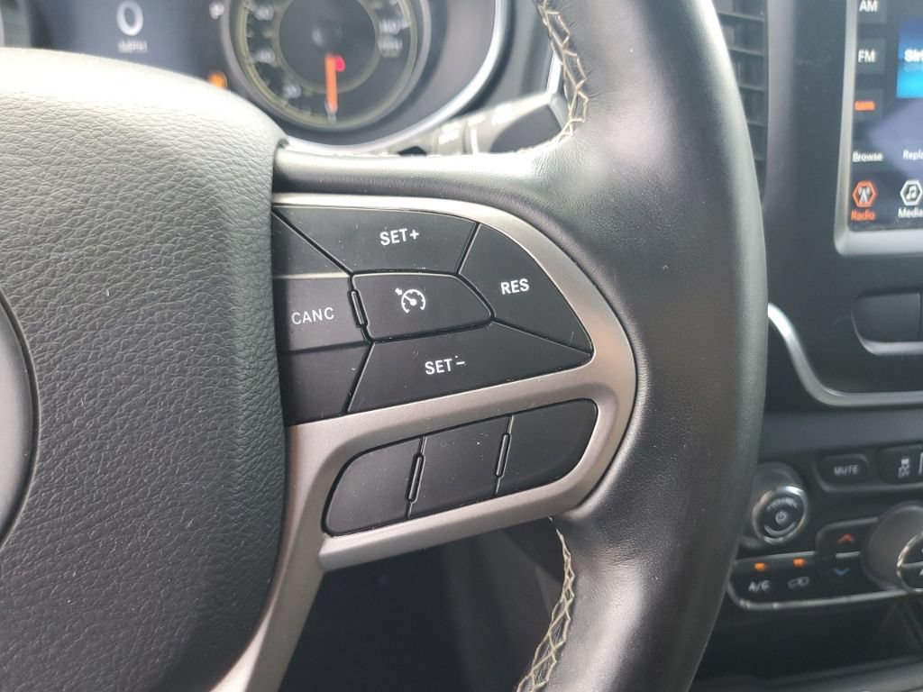 Used 2021 Jeep Cherokee Latitude Lux 80th Anniv w/ Quick Order Package 26U 80TH AWD/4WD image 15