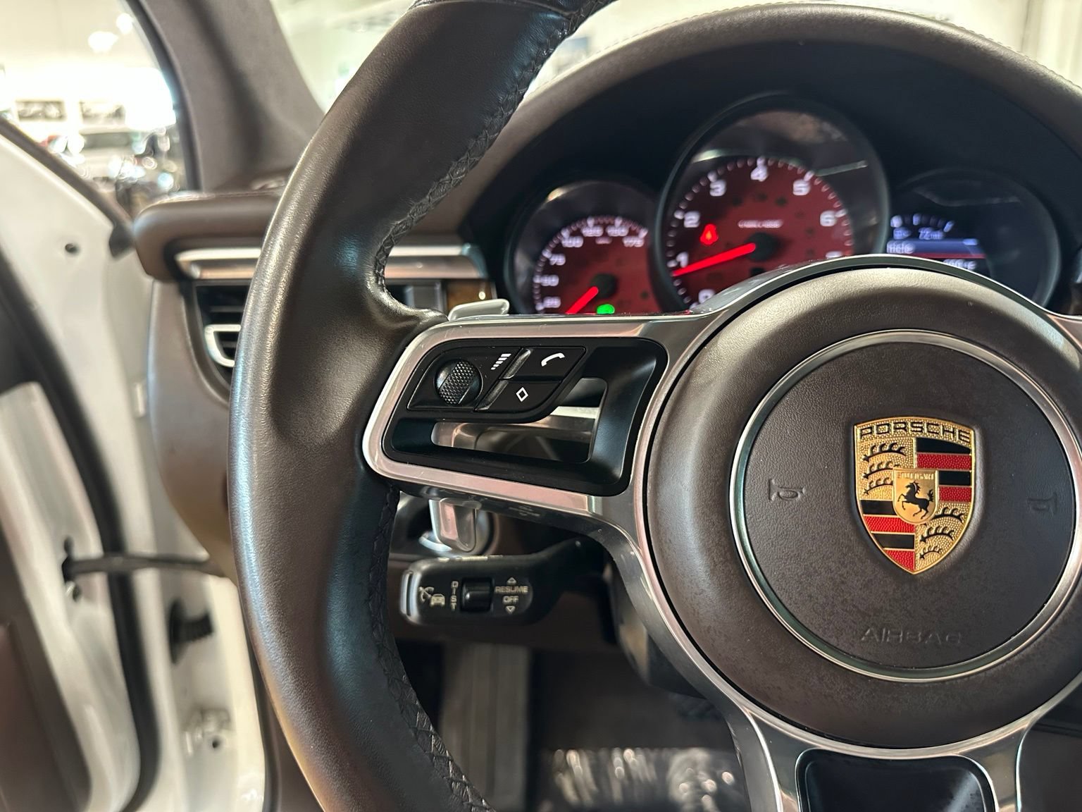 Used 2019 Porsche Macan S w/ Premium Package Plus AWD/4WD image 18