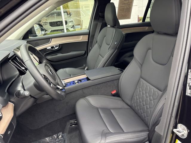 Used 2025 Volvo XC90 B6 Plus AWD/4WD image 18