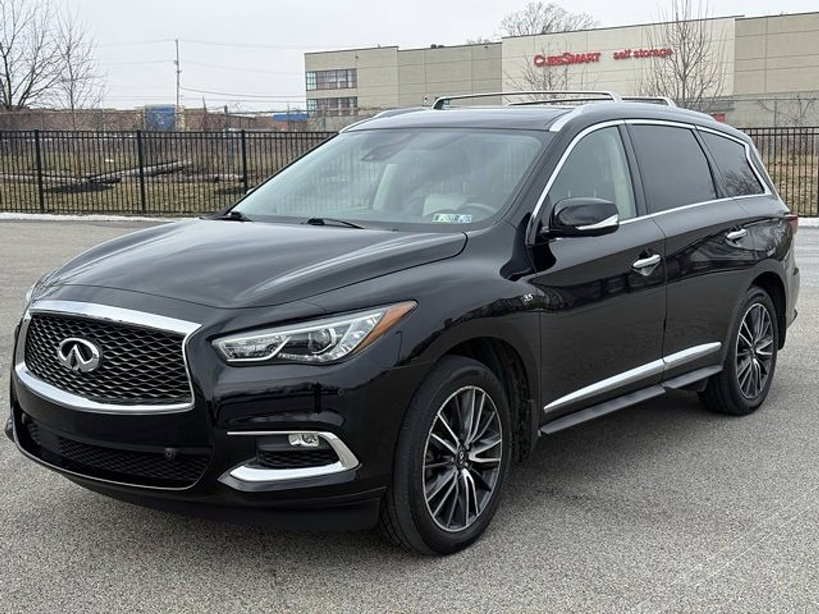 Used 2020 INFINITI QX60 Signature Edition image 3