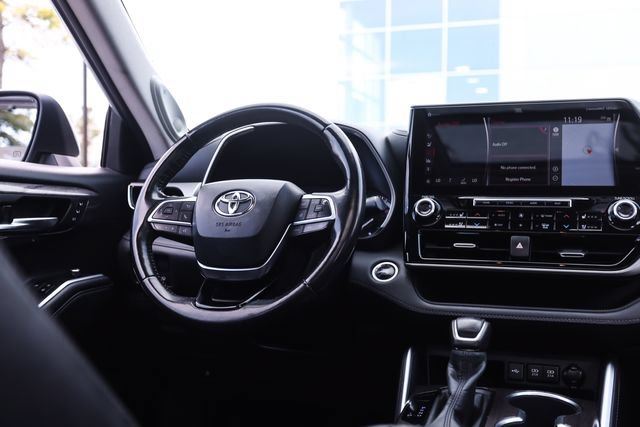 Used 2020 Toyota Highlander Platinum AWD/4WD image 23