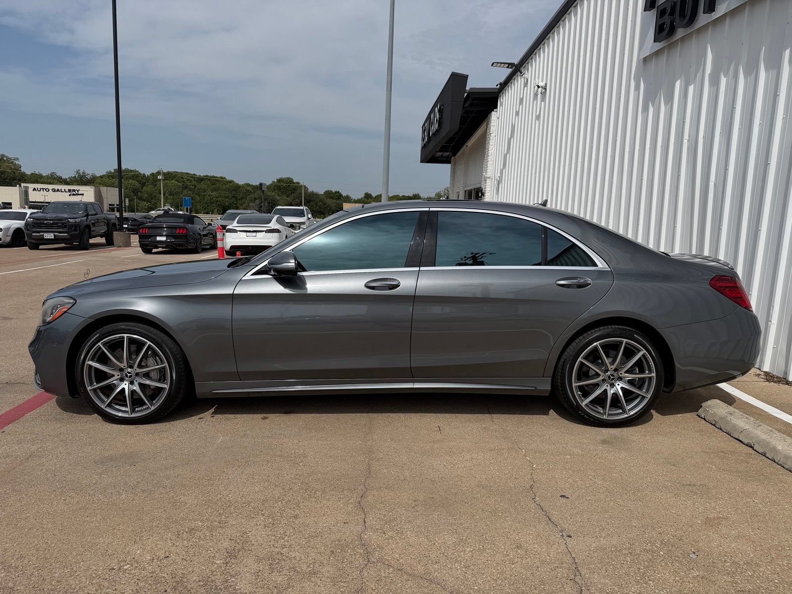 Used 2019 Mercedes-Benz S 450 Sedan image 3