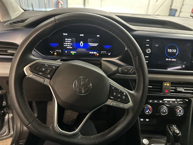 Used 2023 Volkswagen Taos SE w/ Panoramic Sunroof Package FWD image 15