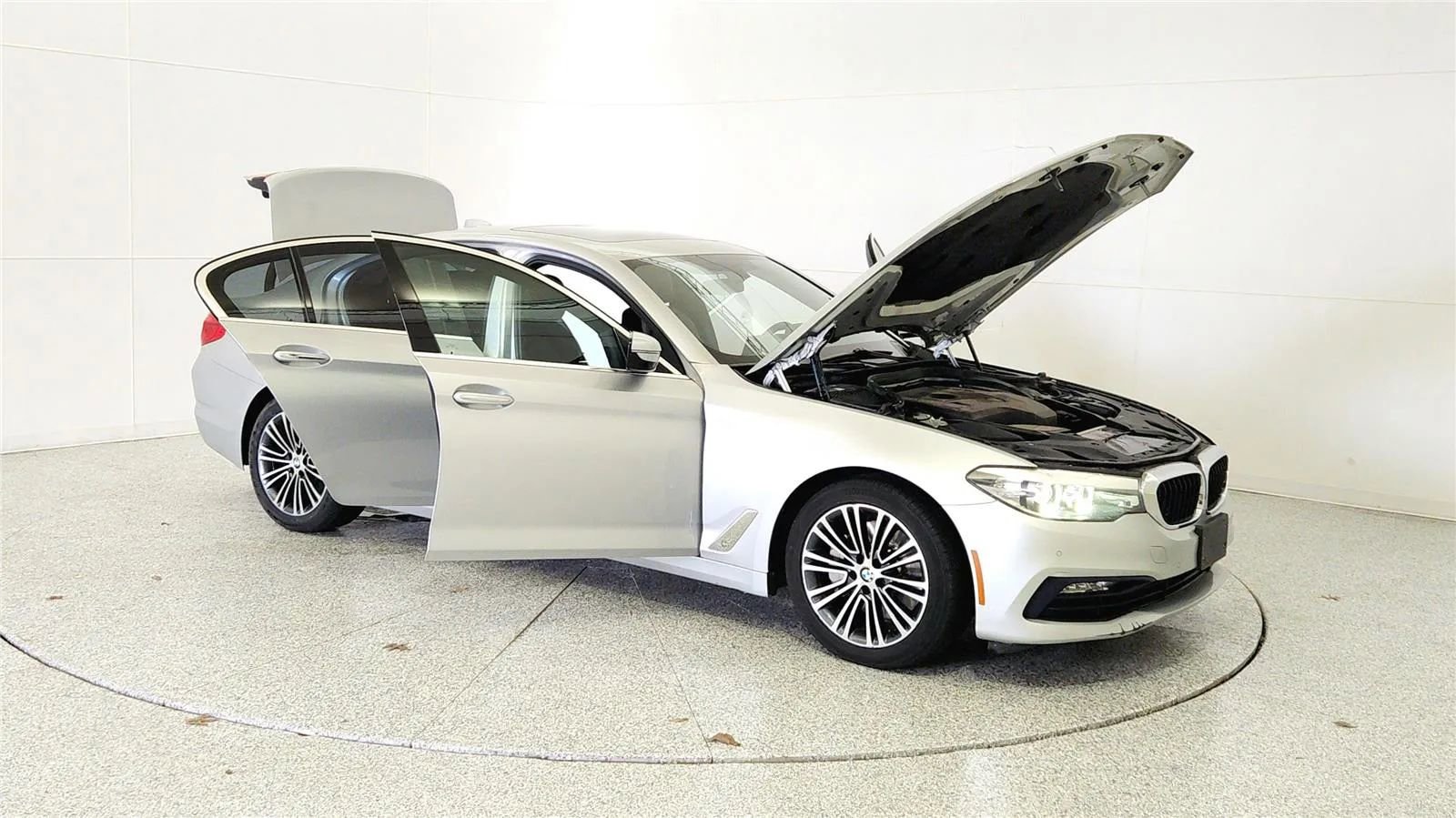 Used 2017 BMW 530i xDrive image 9