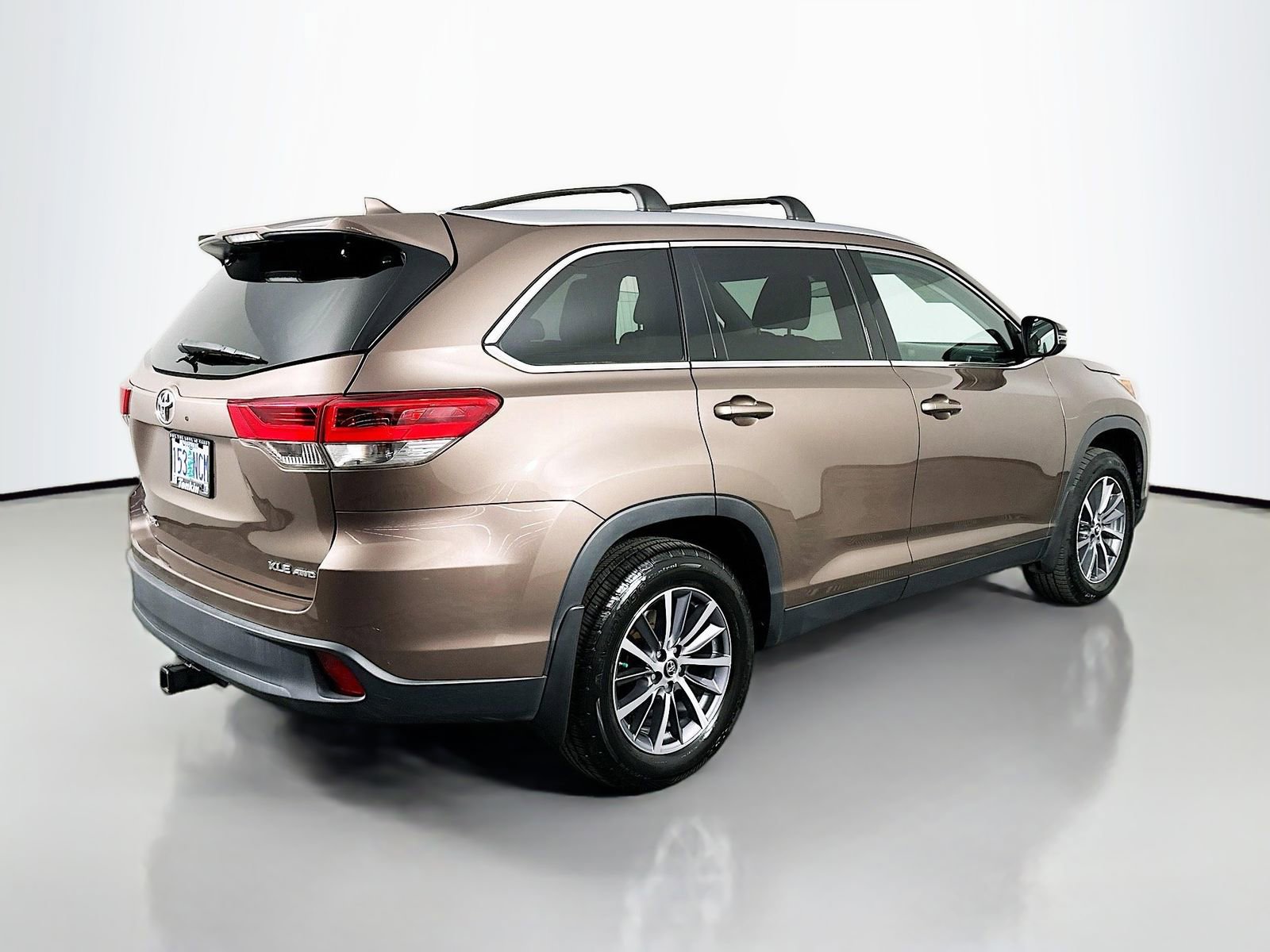 Certified 2019 Toyota Highlander XLE AWD/4WD image 7