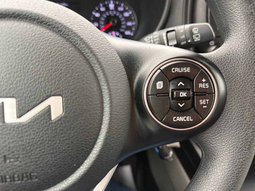 Used 2022 Kia Soul LX image 19