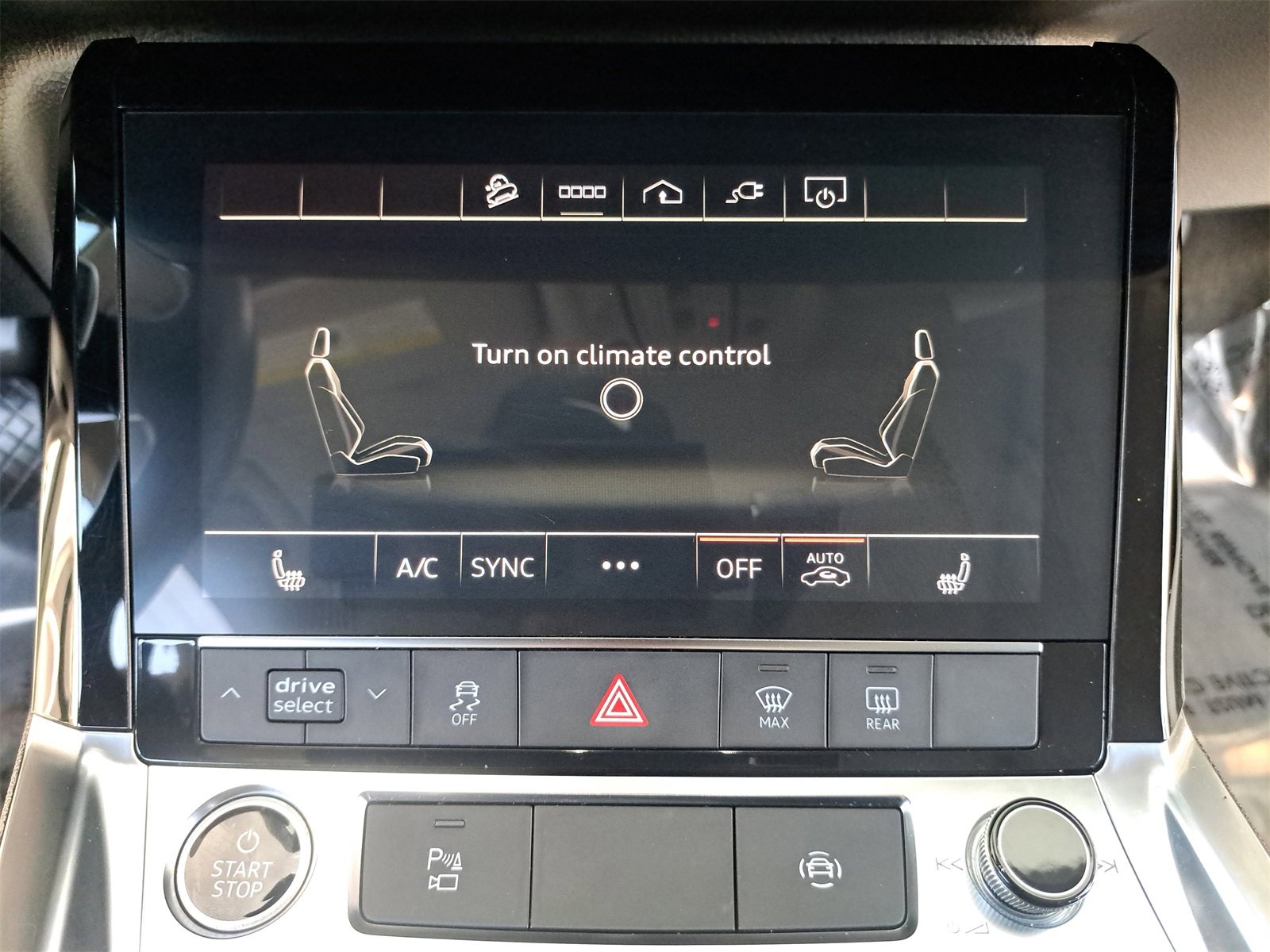 Used 2023 Audi e-tron Premium image 22