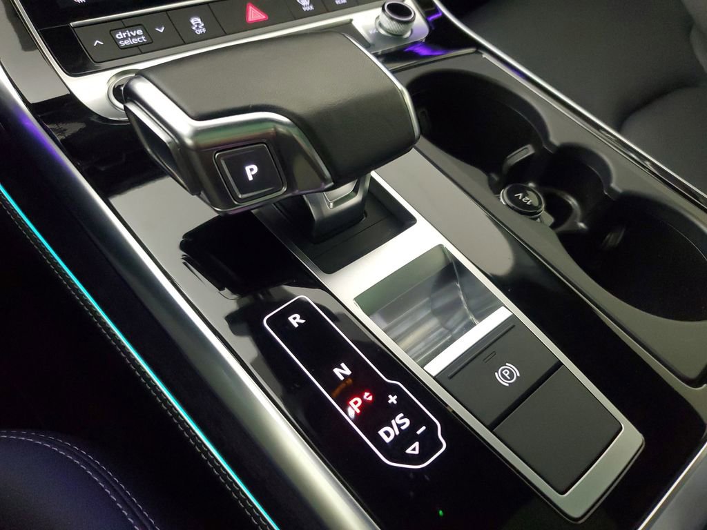 Used 2023 Audi Q8 Premium Plus image 32