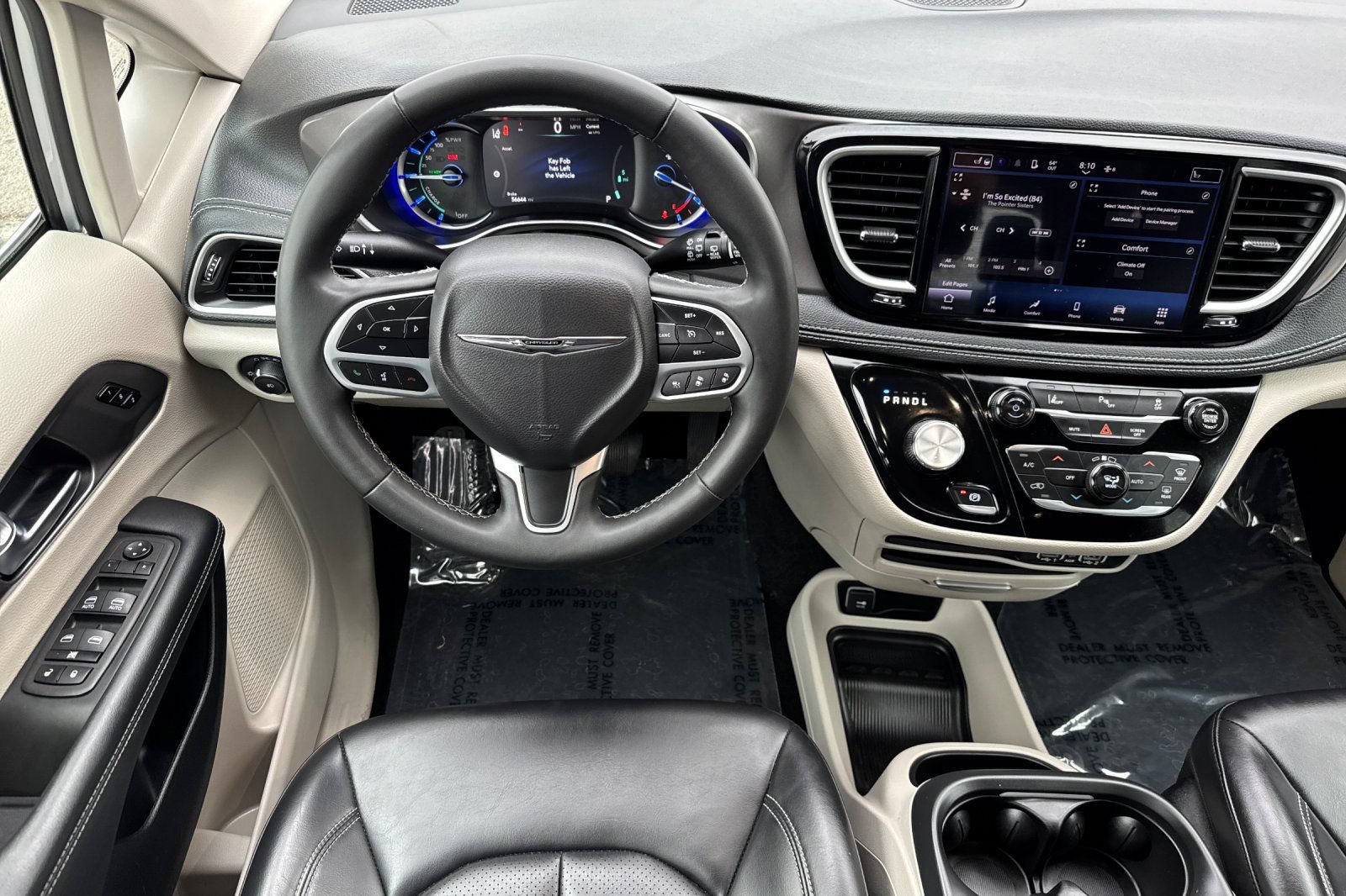 Used 2023 Chrysler Pacifica Touring-L FWD image 15