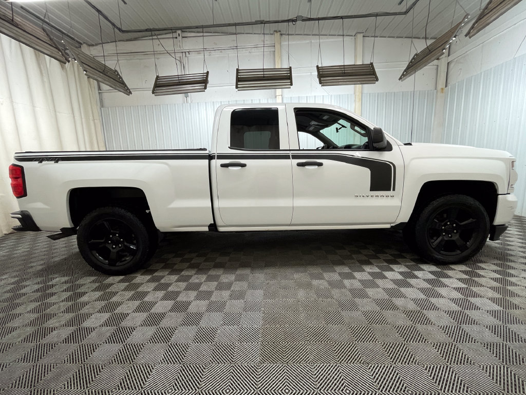 Used 2017 Chevrolet Silverado 1500 Custom w/ Rally 1 Edition AWD/4WD image 13