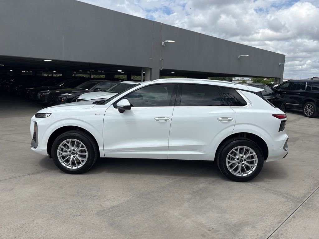 New 2026 Audi Q3 quattro 2.0T AWD/4WD image 9