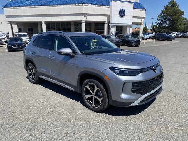 New 2026 Volkswagen Tiguan SE