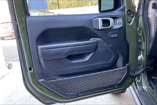 Certified 2023 Jeep Wrangler Unlimited Rubicon AWD/4WD image 22