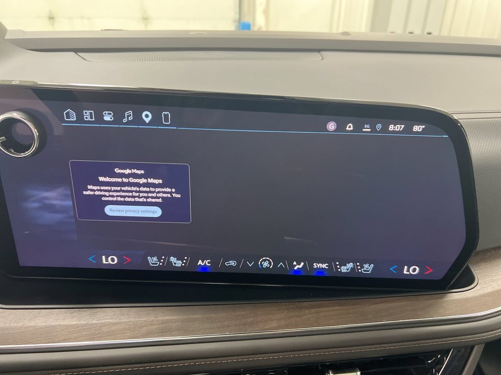New 2026 Chevrolet Suburban High Country AWD/4WD image 15