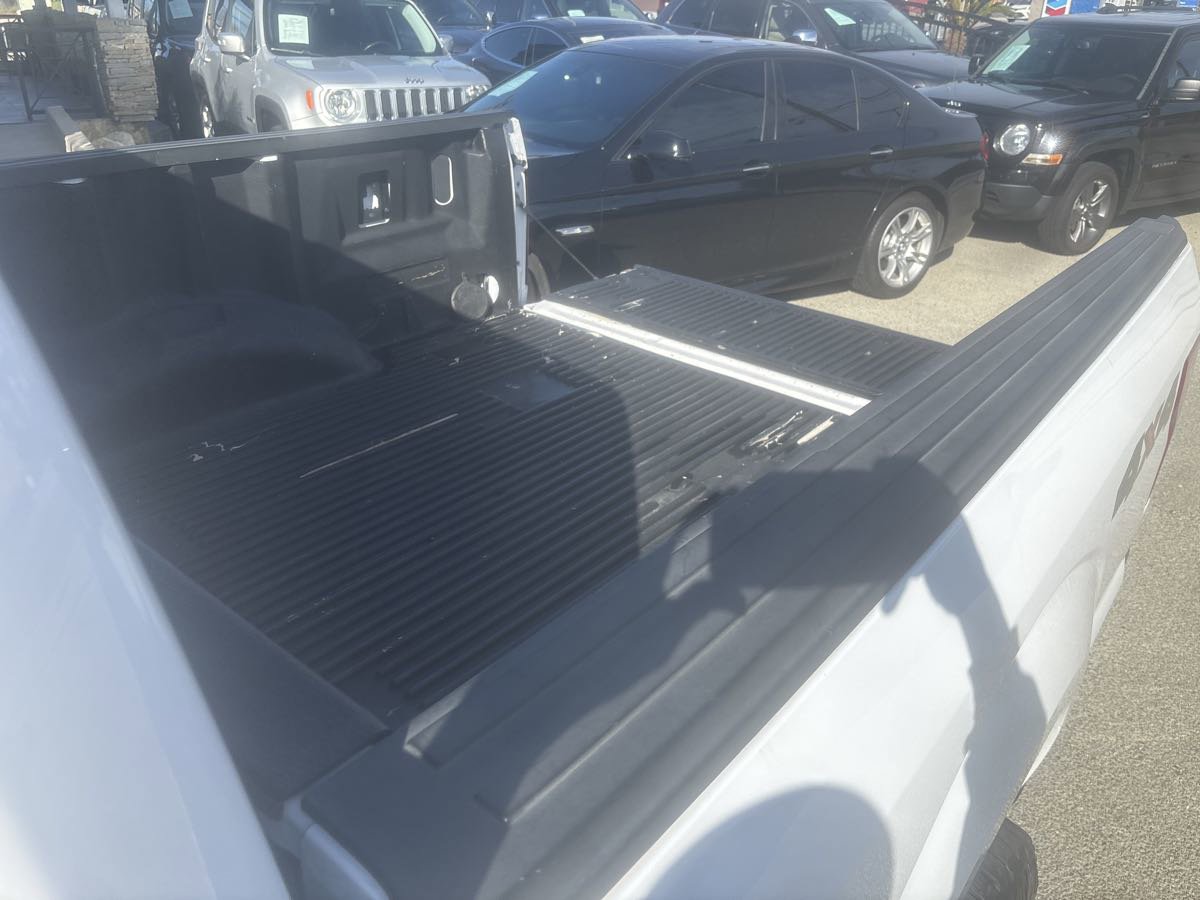 Used 2016 Ford F150 XLT AWD/4WD image 36