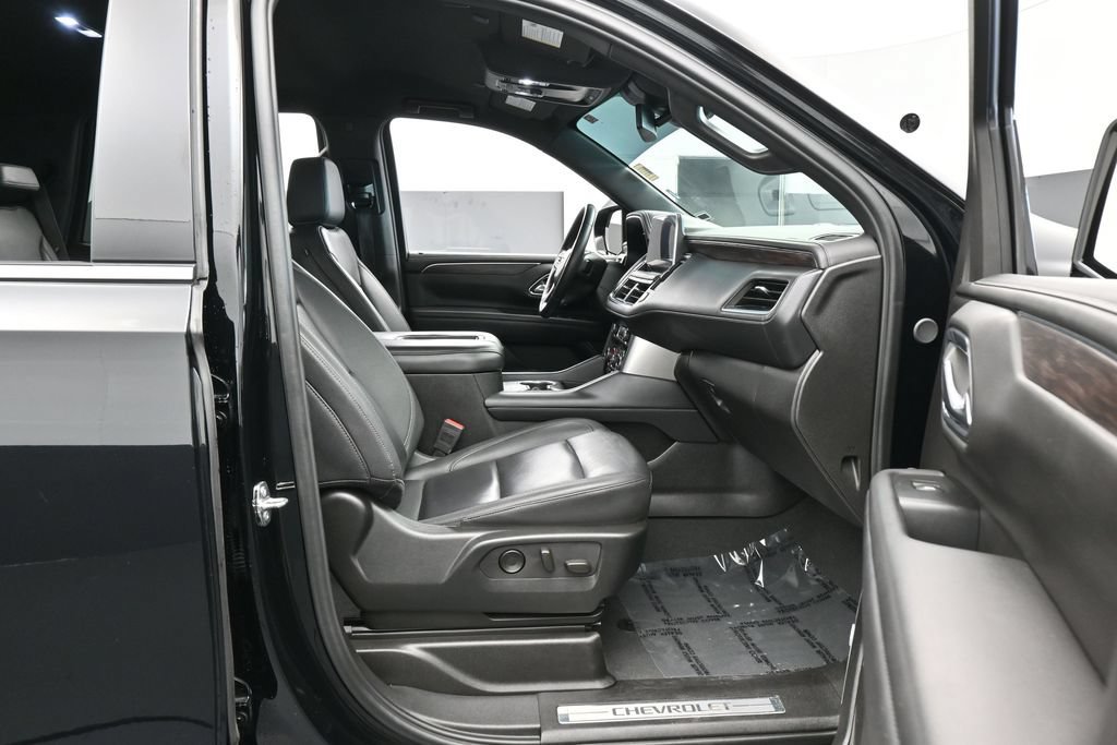 Used 2024 Chevrolet Tahoe LT AWD/4WD image 43