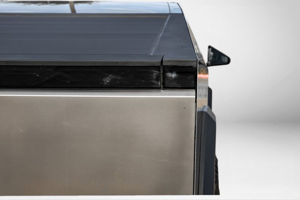 Used 2024 Tesla Cybertruck AWD Crew Cab image 58
