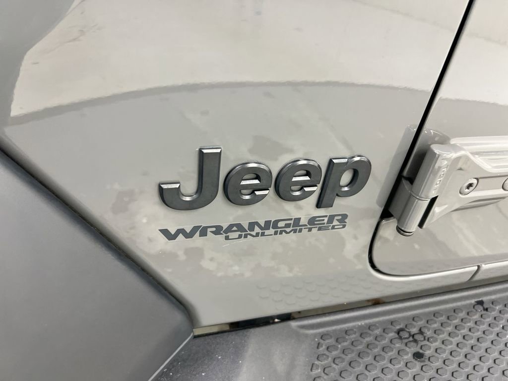Used 2020 Jeep Wrangler Unlimited Willys image 25